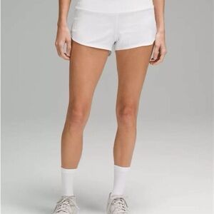 Lululemon Speed Up Shorts 2.5″ Low-Rise – Size 4, White, Built-In Liner